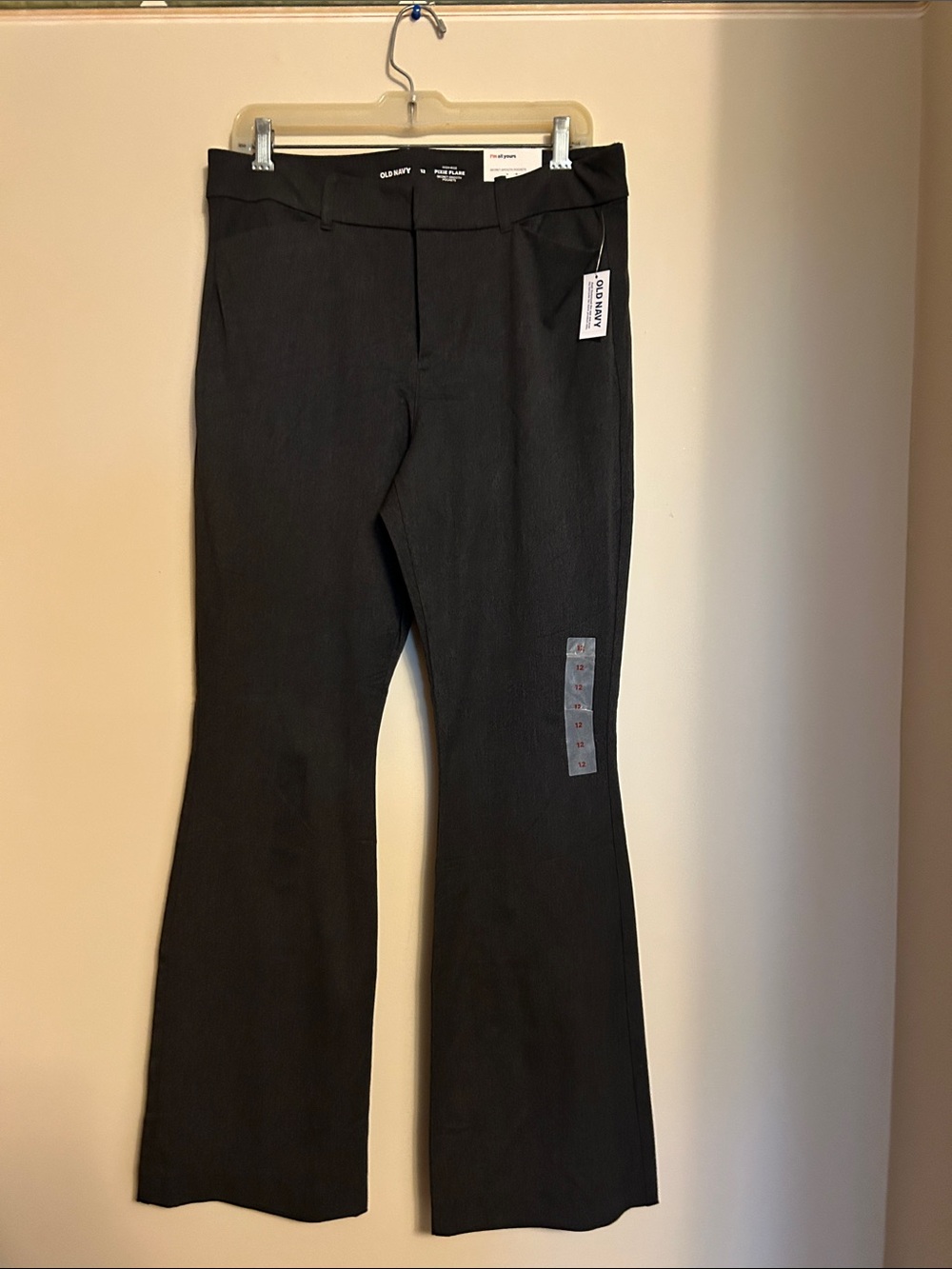 Old Navy Dark Grey Women Pixie Flare Dress Pants size 12 new w/tags